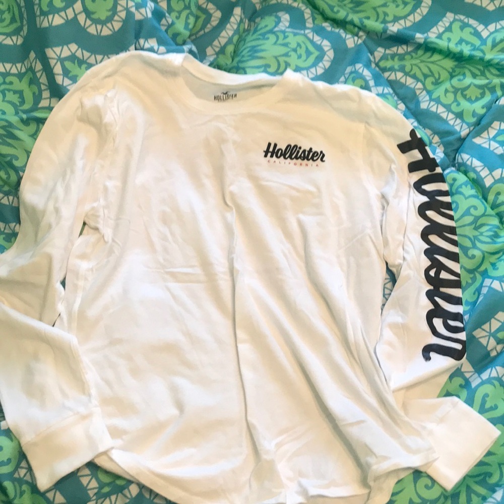 hollister long-sleeve shirt 🥰